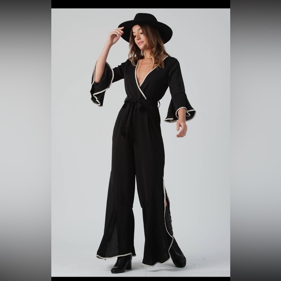 LUCCA COUTURE CONTRAST TRIM TIE WAIST JUMPSUIT ❤️IN STORES❤️ - Picture 1 of 3